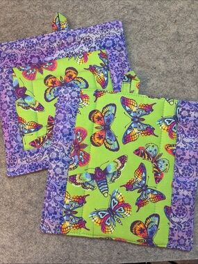 Pair (2) Homemade quilted butterfly potholders 8”
